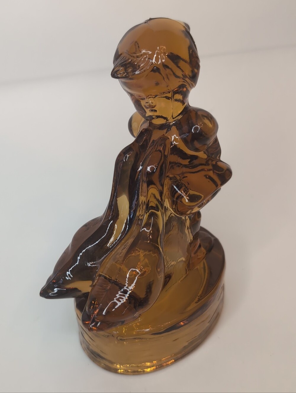 Vintage Cottagecore Hummel Style Amber Glass "Goose girl" Figurine By L.E Smith
